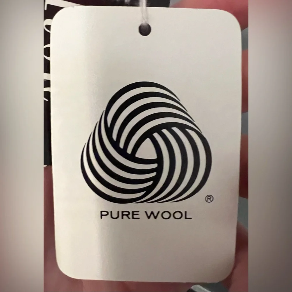 New With Tags Dalton 100% Wool Women’s Sweater Size 8 - Picture 5 of 5